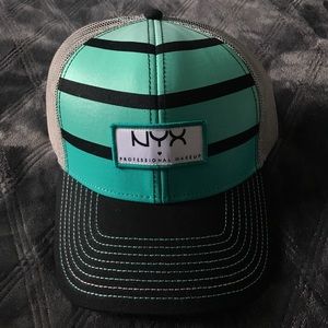 NYX | Trucker Hat | Mint/Black